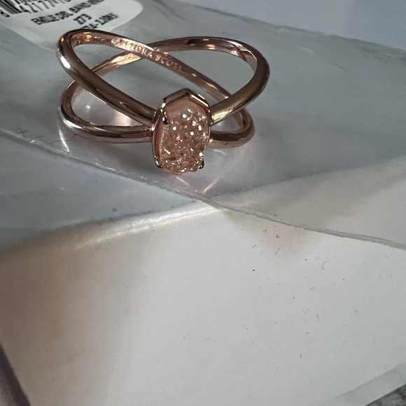 Kendra Scott Emilie Double-band Ring - Picture 4 of 6